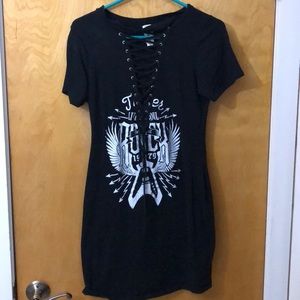 ✨NEW✨Lace up T-shirt dress